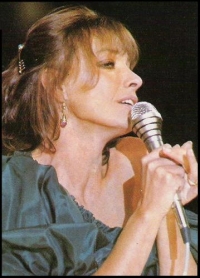 MARIE-LAFORET.jpg